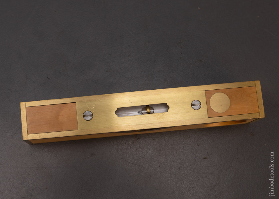 Solid Boxwood Stratton Level by BARRY WEAVER - 109300