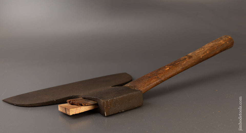 Fantastic DUNLOP & MADEIRA 1831-33 Offset Single Bevel Broad Axe Hewing Axe - 110885