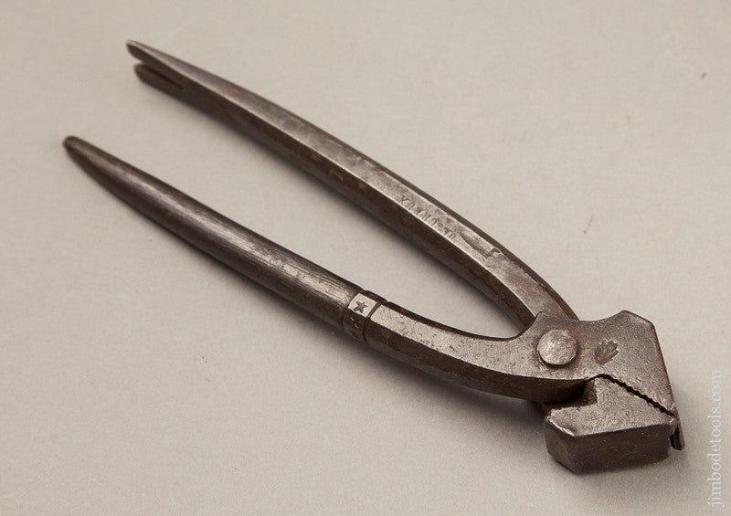  18th Century 6 3/4 inch Pliers MEDAULE DESCREUX