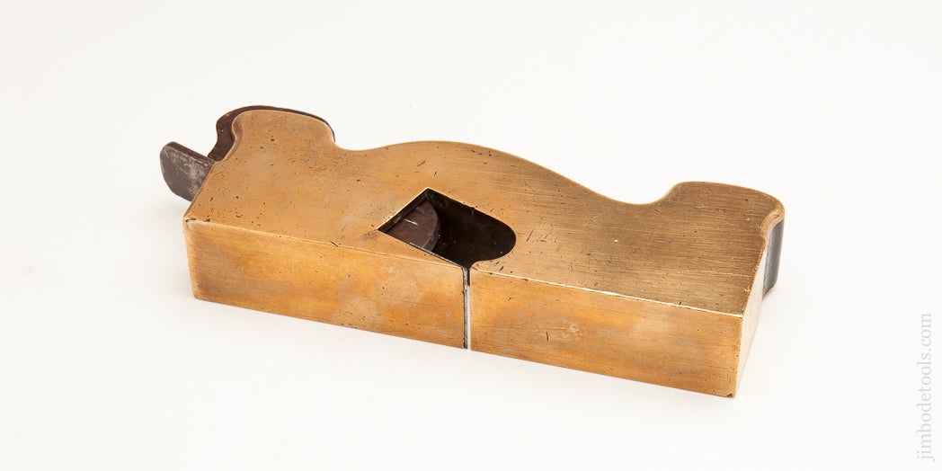 Stunning 1 1/2 x 8 inch Rosewood-Stuffed Gun Metal Shoulder Plane - 62304R