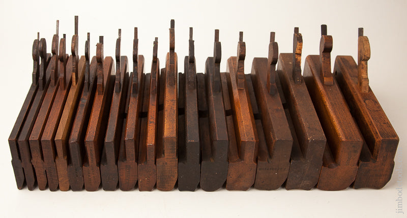 Complete Good User Set of 18 Hollows & Rounds Molding Planes - 73438
