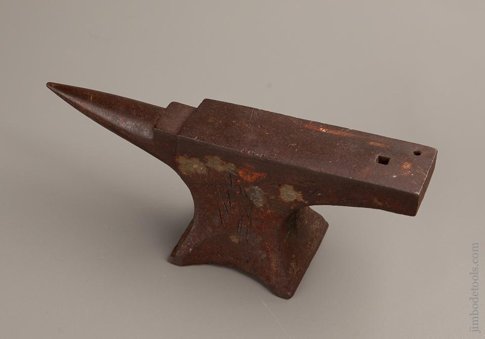 Great Six pound Anvil with Pritchell Hole and Hardy Hole - 77158