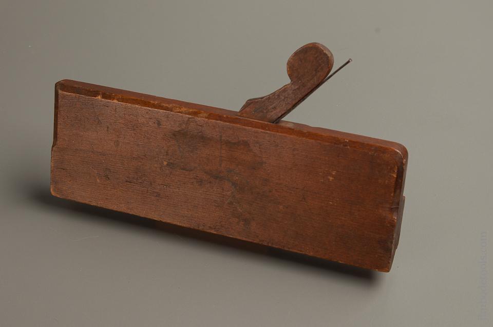 18th Century I. LINDENBERGER Ten inch Yellow Birch Crispy Complex Molding Plane circa 1785-1817 - 77230U