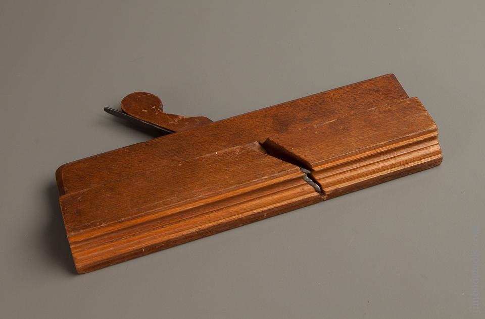 18th Century I. LINDENBERGER Ten inch Yellow Birch Crispy Complex Molding Plane circa 1785-1817 - 77230U