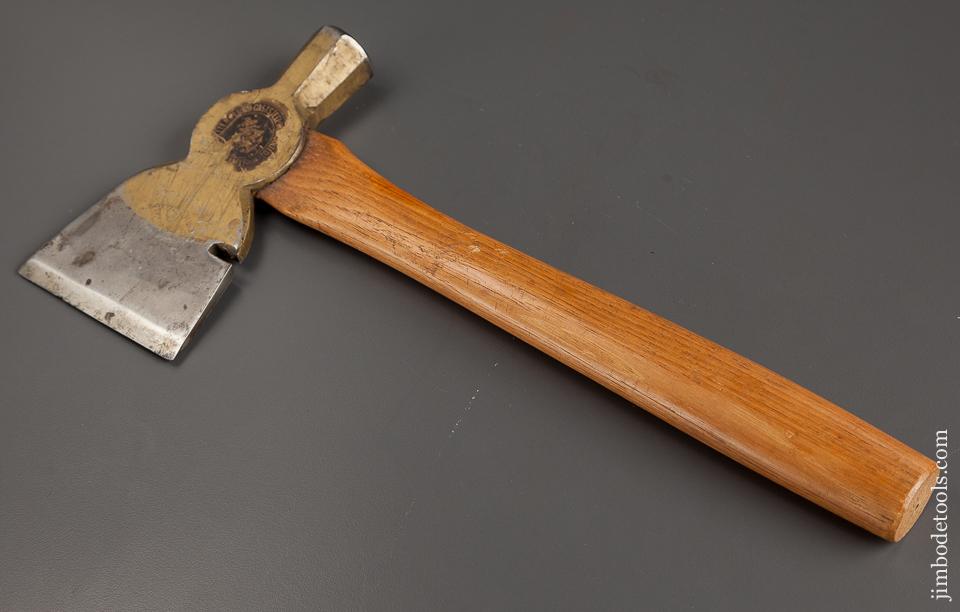 Awesome PLUMB Axe with Original Label and Paint!  NEAR MINT - 77855