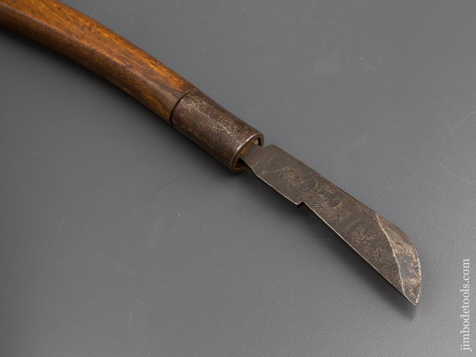 RARE 27 inch Shoulder Knife - 79107