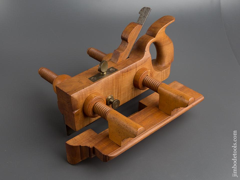 Crisp and Fine! UNION FACTORY H. CHAPIN No. 239 1/2 Applewood Plow Plane - 79160U