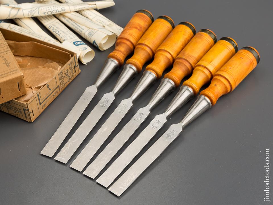 MINT in Wrapper with Decal! E.A. BERG ESKILSTUNA SHARK Brand 5/8 x 10 1/4 inch Bevel Edge Socket Chisel NEW OLD STOCK - 79280M
