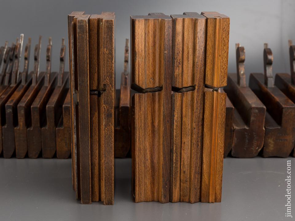 Crisp Set of 24 Moulding Planes by GLEAVE circa 1832-1868 Manchester - 80597