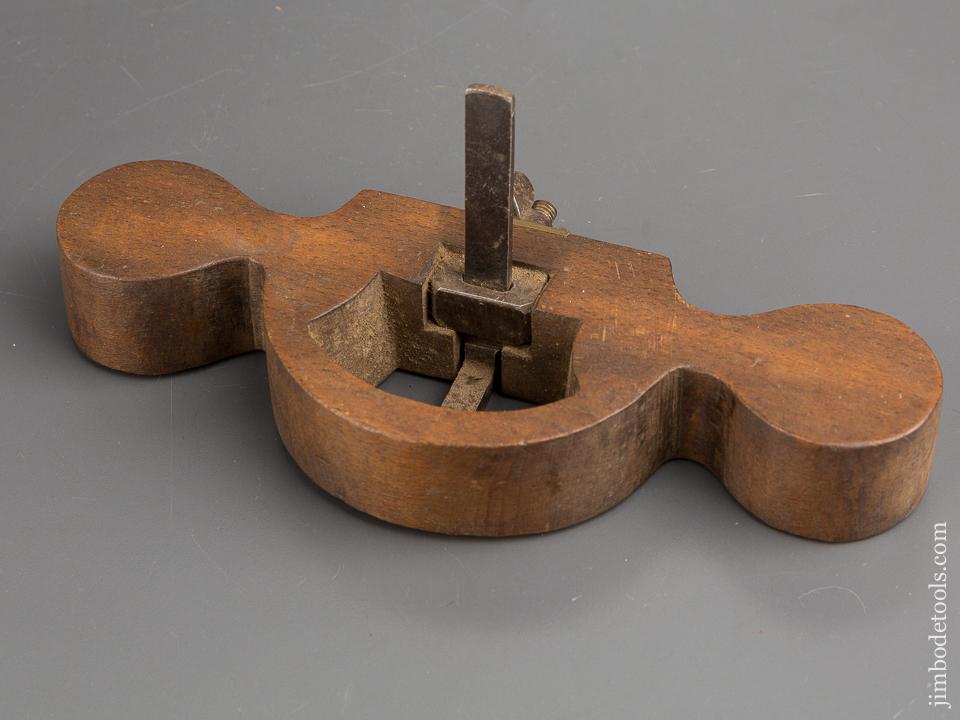 Hag's Tooth Router Plane with Ornate Escutcheon - 84122