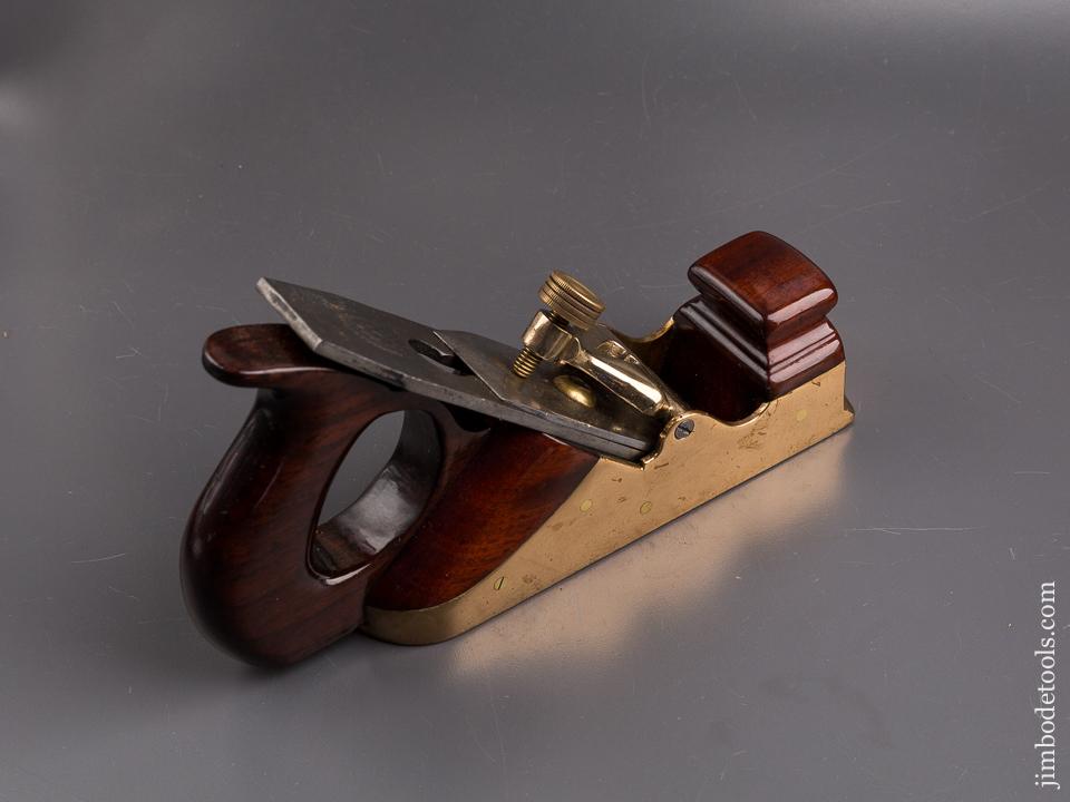 Amazing! Gunmetal Double Pierced Scottish Smooth Plane - 86323U