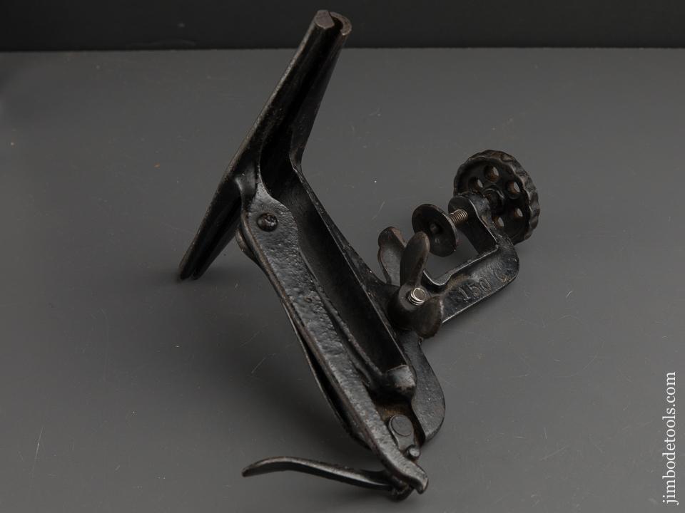 Saw Vise with Nine inch Wide Jaws - 89728