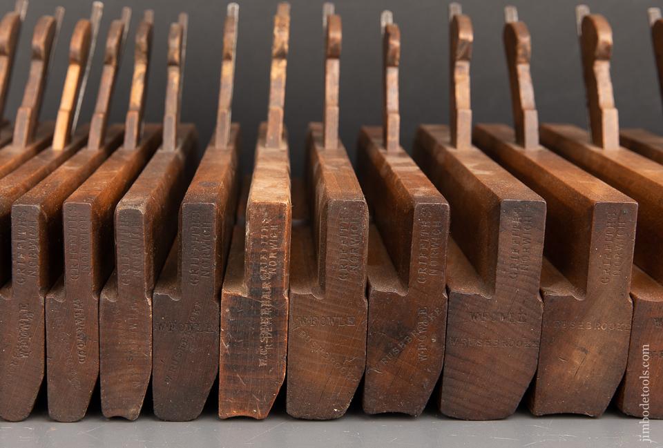 Matched Set! Of Eighteen GRIFFITHS NORWICH circa 1803-1958 Hollows & Rounds Moulding Planes 2-18 EVENS - 91087