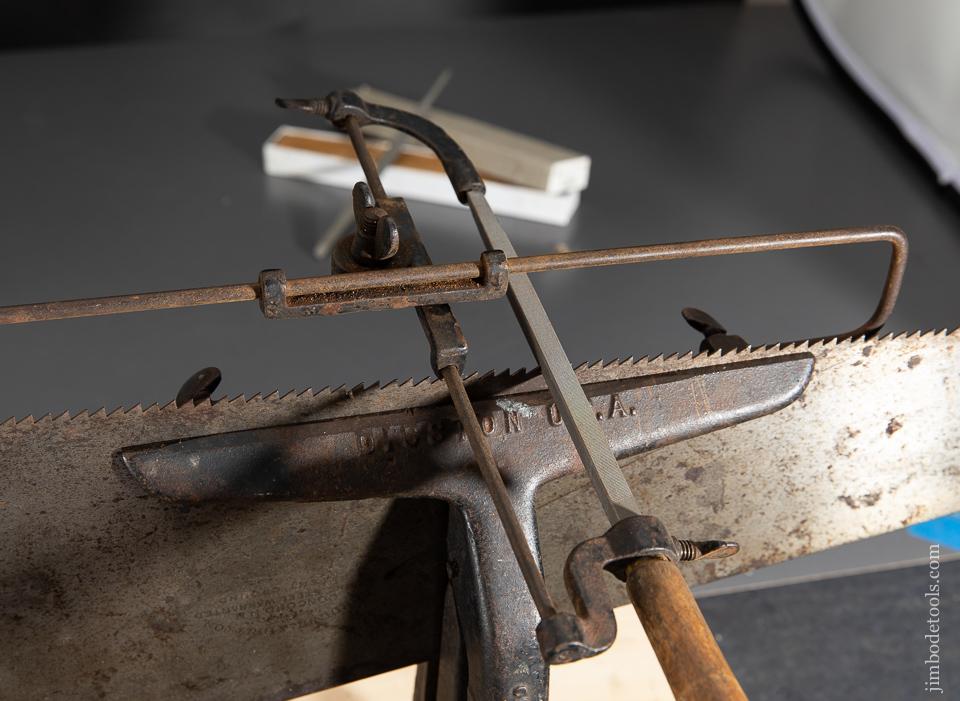 DISSTON No. 2 Saw Filing Vise with Guides. Quick Release with Full Box of NEW SIMONDS Saw Files - 93200