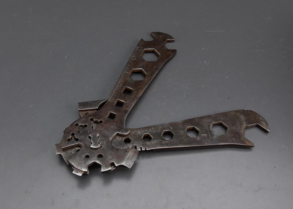 Rare! HERKULES Patent Axe and Combination Tool - 93501