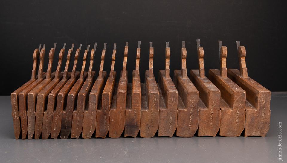 FINE & COMPLETE! Matched Set of Eighteen Hollows & Rounds Moulding Planes SKEWED - 94019