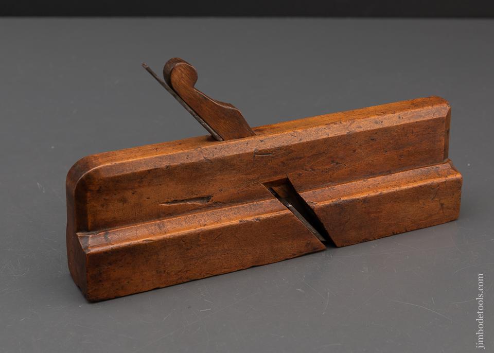 FINE Molding Plane by I:B:WALTONS circa 1771 4 STARS **** - 94619