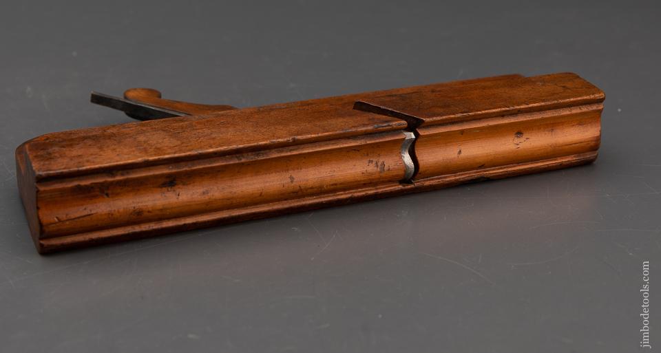 FINE Molding Plane by I:B:WALTONS circa 1771 4 STARS **** - 94619