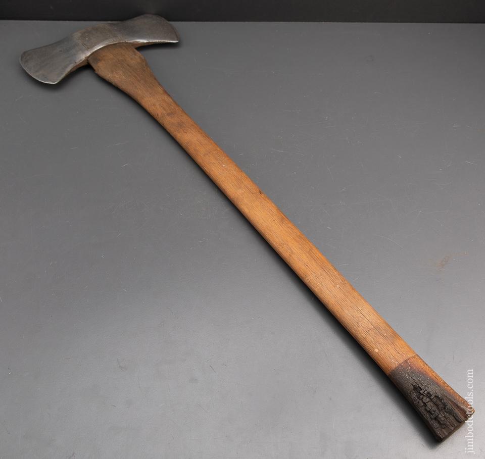 KELLY BLACK RAVEN Embossed Double Bit Axe - 95147