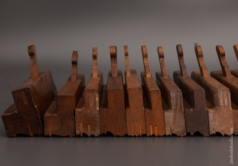 Astonishing Set of 17 Fine KENNEDY HARTFORD Complex Moulding Planes - EXCELSIOR 103401