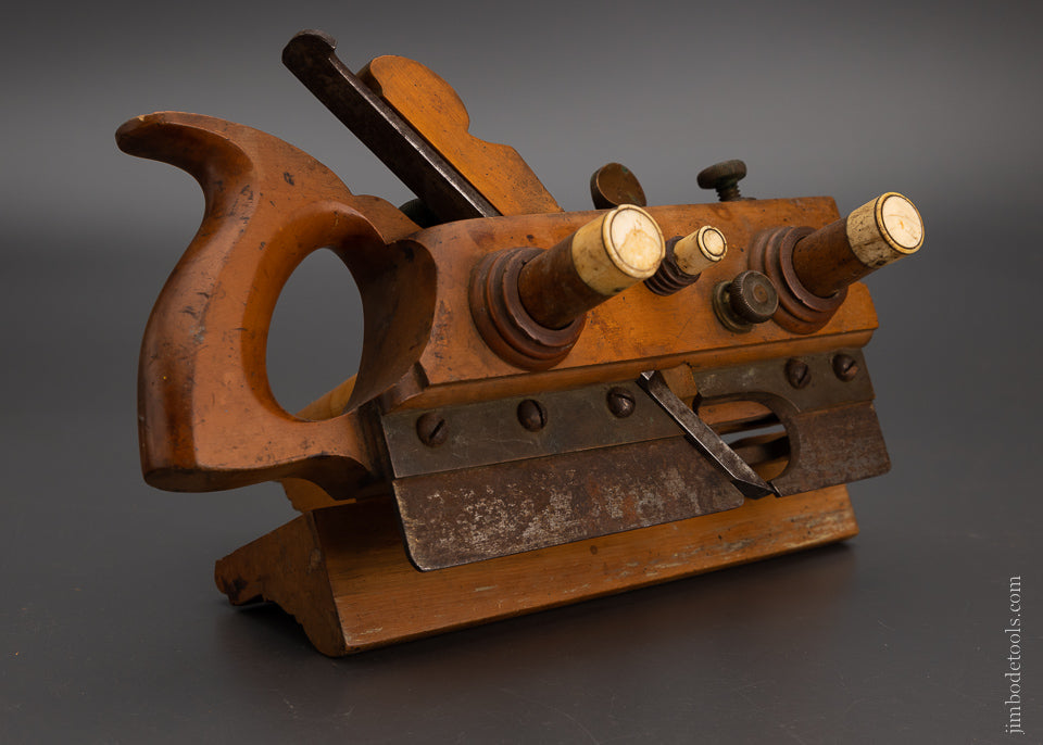 Magnificent SANDUSKY Solid Boxwood CENTER WHEEL Plow Plane - EXCELSIOR 104477