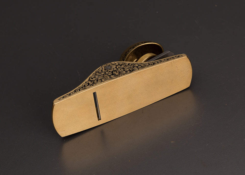 Stunning LIE NIELSEN No. 102 Low Angle Bronze Block Plane Lavishly Engraved by MIKHAIL DAVYDOV - 103079