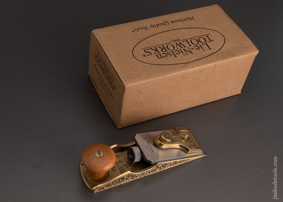 Spectacular LIE NIELSEN No. 97 1/2 Plane Lavishly Engraved by MIKHAIL DAVYDOV - 103622