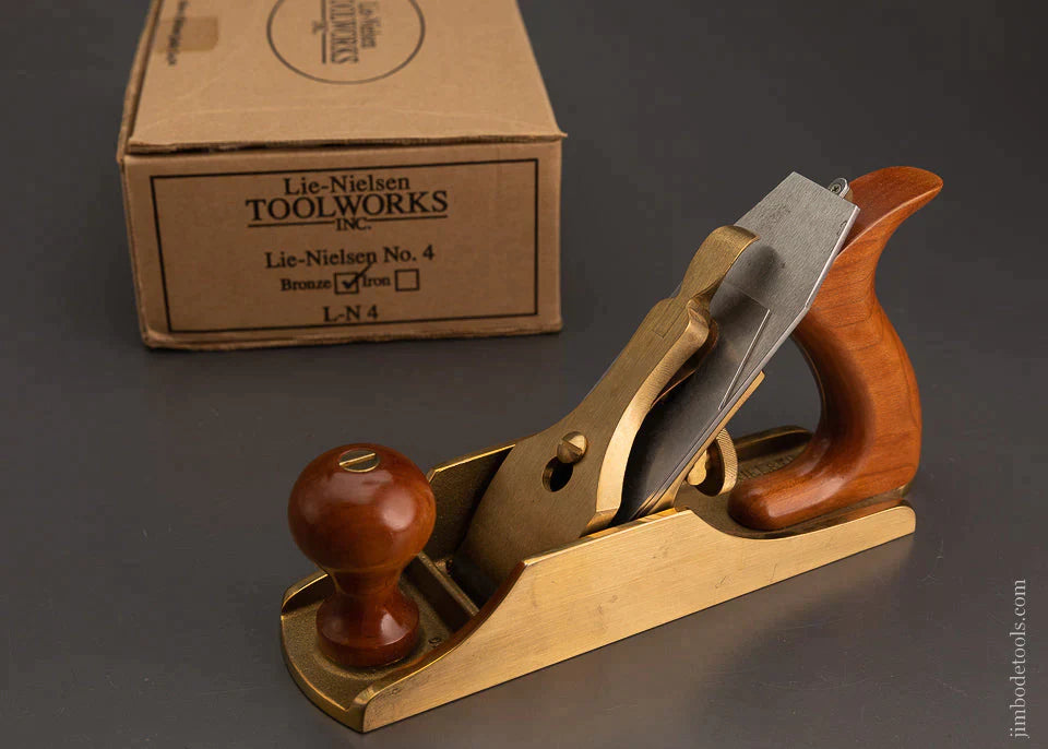LIE NIELSEN No. 4 Bronze Smooth Plane in Original Box - 104044
