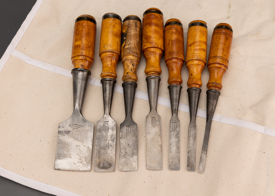 Set of 7 E.A. BERG Butt Chisels in Canvas Roll - 105405