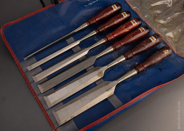 Near Mint with DECALS Set of STANLEY No. 720 Chisels in Roll - 106926