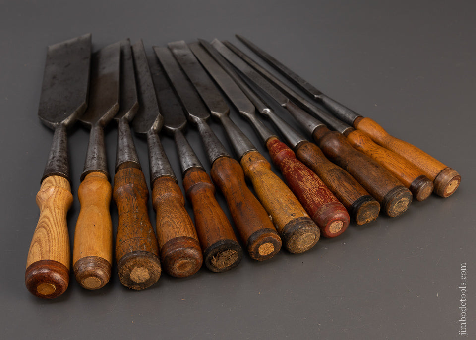 Fine Complete Graduated Set of 12 Bevel Edge Socket Chisels - 107638