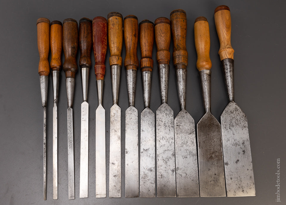 Fine Complete Graduated Set of 12 Bevel Edge Socket Chisels - 107638