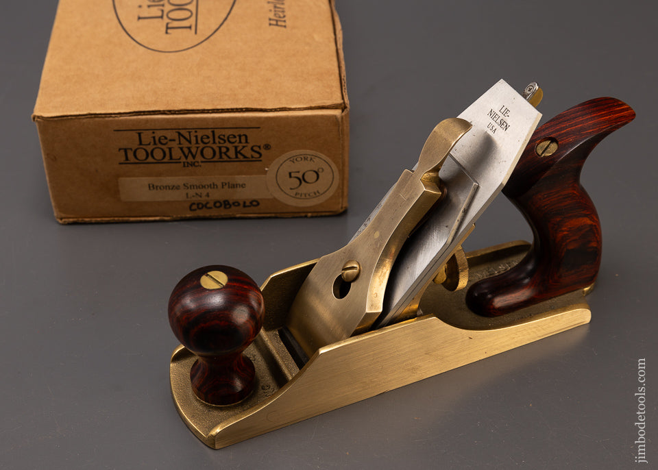 LIE NIELSEN No. 4 Bronze Smooth Plane with Cocobolo Handles & 50° York Pitch Frog - 108191