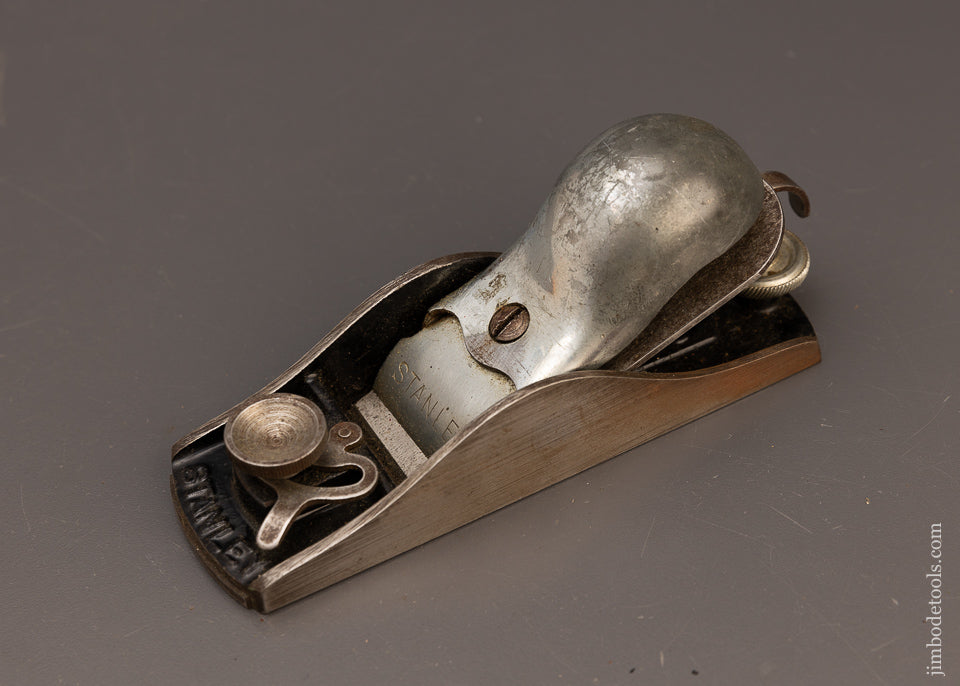Fine STANLEY No. 18 Block Plane with Adjustable Mouth - 108318