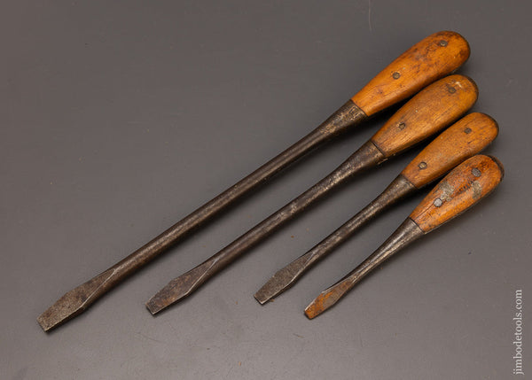 Good Set of 4 Perfect Handle Screwdrivers - 110973