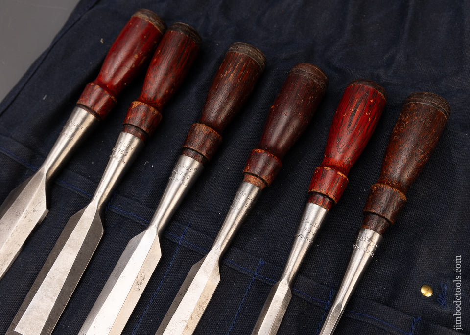 Fine Set of 6 STANLEY No. 750 Chisels in Canvas Roll - 111122