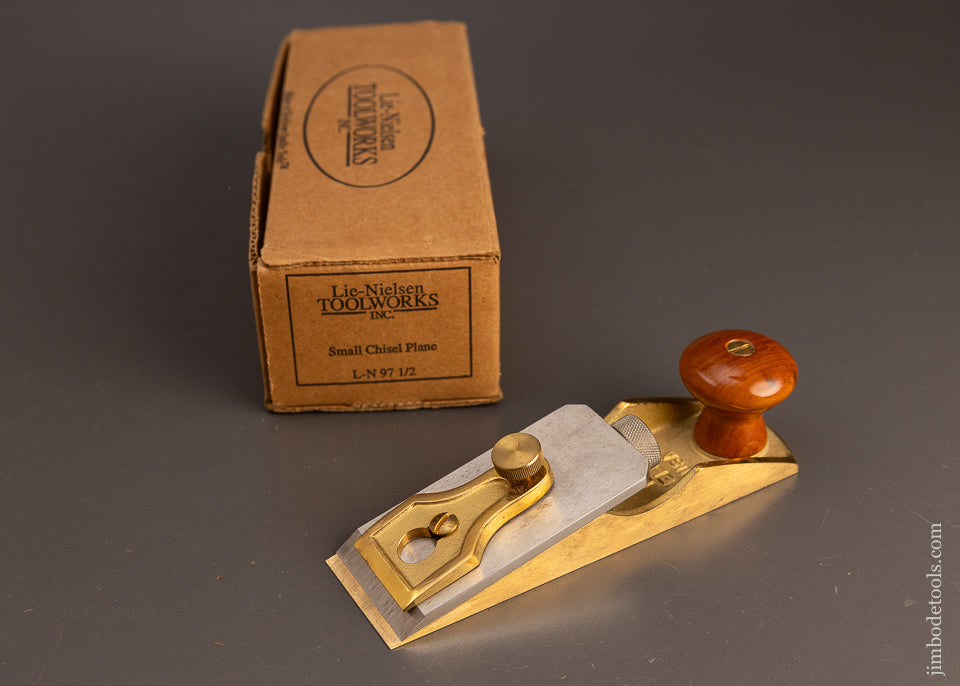 LIE NIELSEN No. LN 97 1/2 Small Chisel Plane Near Mint in Box - 111190