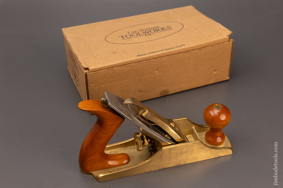 LIE NIELSEN No. 4 Bronze Smooth Plane Near Mint in Box - 111224