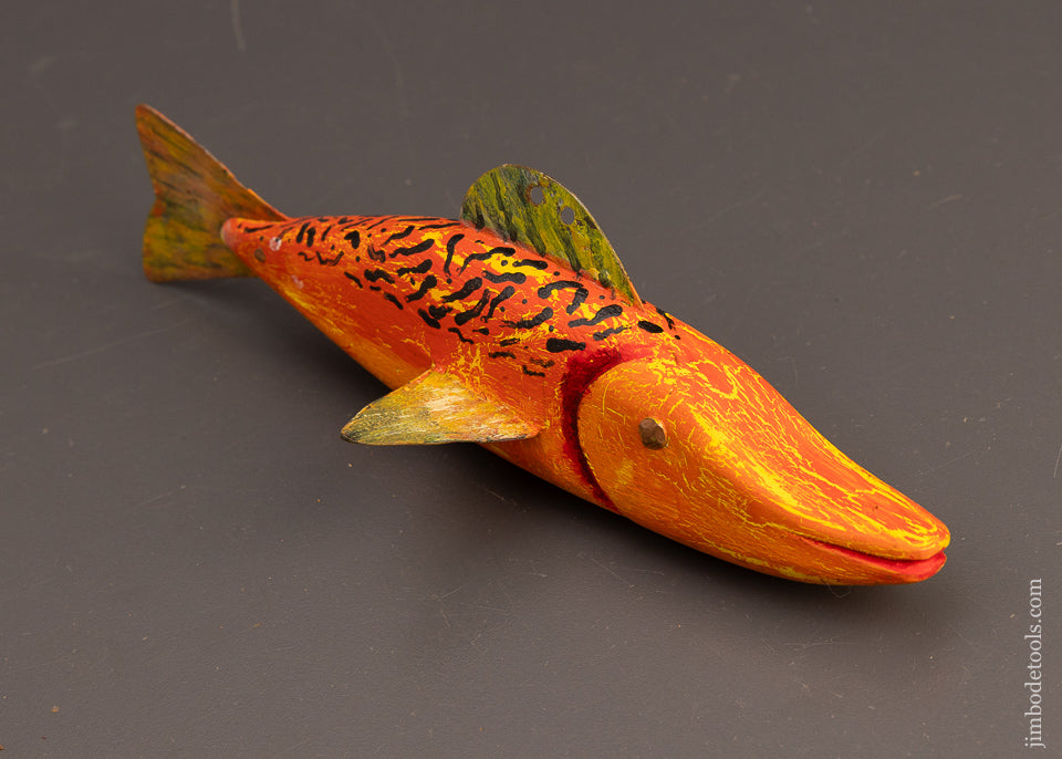 Swimming Fish Decoy by ROBERT LINDNER, Clarence, N.Y. - 111259