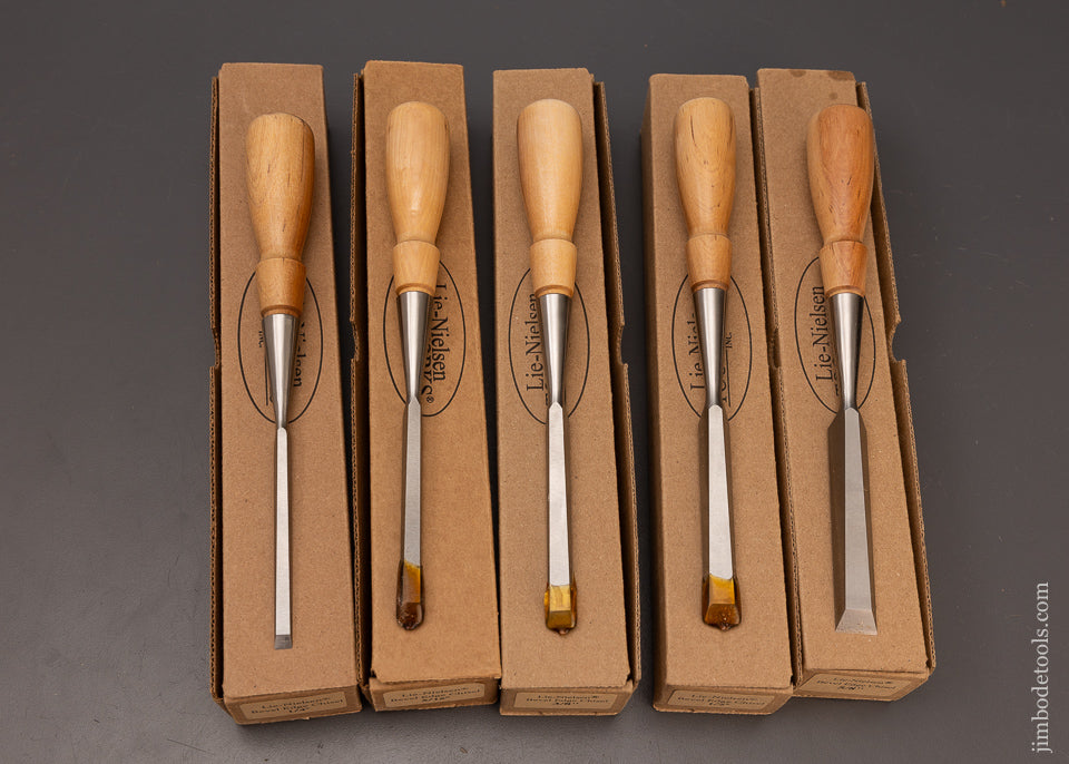 Mint Graduated Set of 5 LIE NIELSEN Bench Chisels - 111410