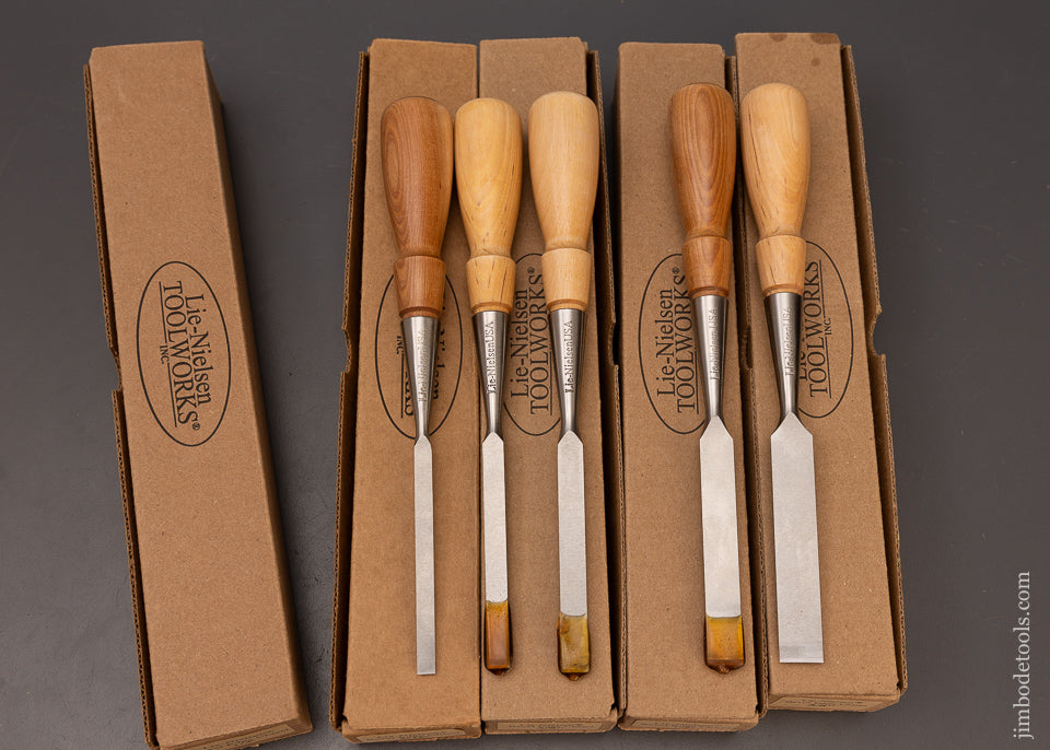 Mint Graduated Set of 5 LIE NIELSEN Bench Chisels - 111410