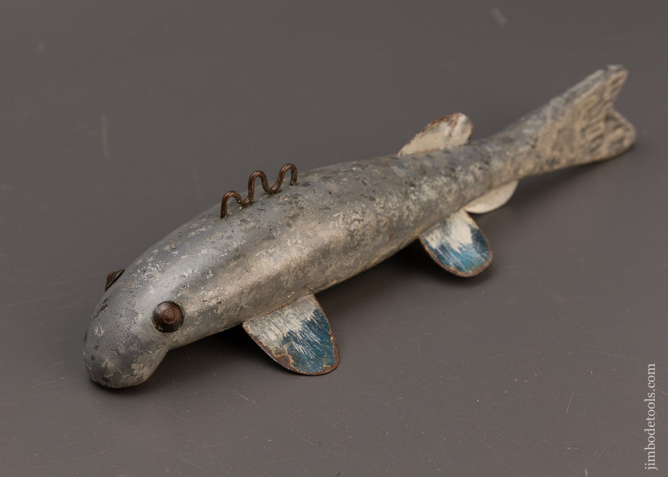 Beautiful 10 1/2 Inch Fish Decoy by ROBT. LINDNER, Clarence, N.Y. - 111448