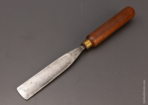 Fat ADDIS Carving Chisel Gouge Extra Wide 1 1/16 Inches Wide No. 4 Sweep - 111671