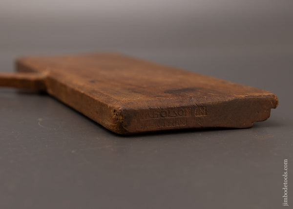 NICHOLSON IN WRENTHAM 18th Century 10 Inch Yellow Birch Moulding Plane - 111748