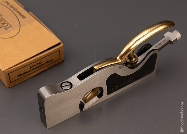 LIE NIELSEN No. 042 Shoulder Plane Mint in Box on Backorder at Lie Nielsen - 111821