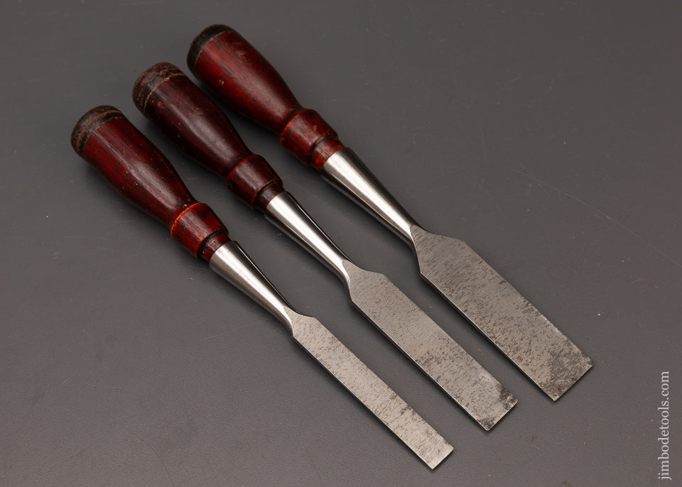 Near Mint Set of 3 STANLEY No. 750 Chisels with Decals - 111844