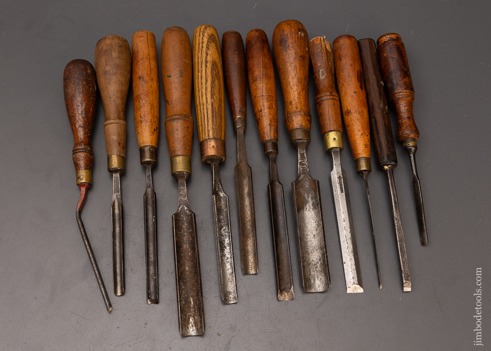12 Assorted Chisels and Gouges - 111847