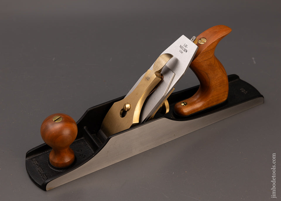 Near Mint LIE NIELSEN No. 5 Jack Plane on Backorder at Lie Nielsen - 111934