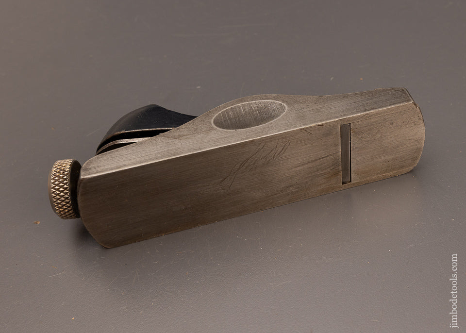 Fine STANLEY No. 60 1/2 Low Angle Block Plane with Adjustable Mouth - 112019