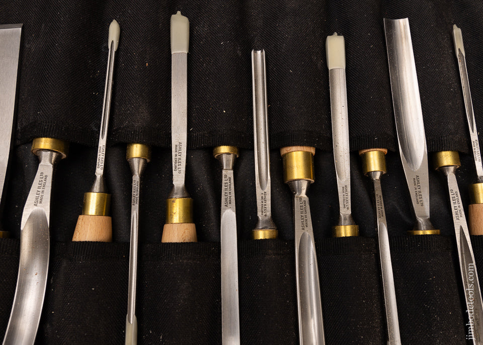 Near Mint Set of 19 ASHLEY ILES Carving Chisels Gouges in Roll - 112113
